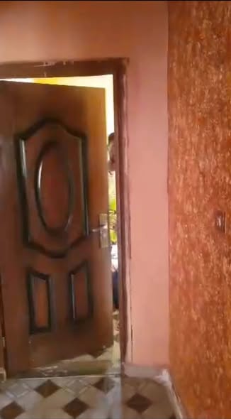 بيت للبيع - الأبيض - المطار — 2